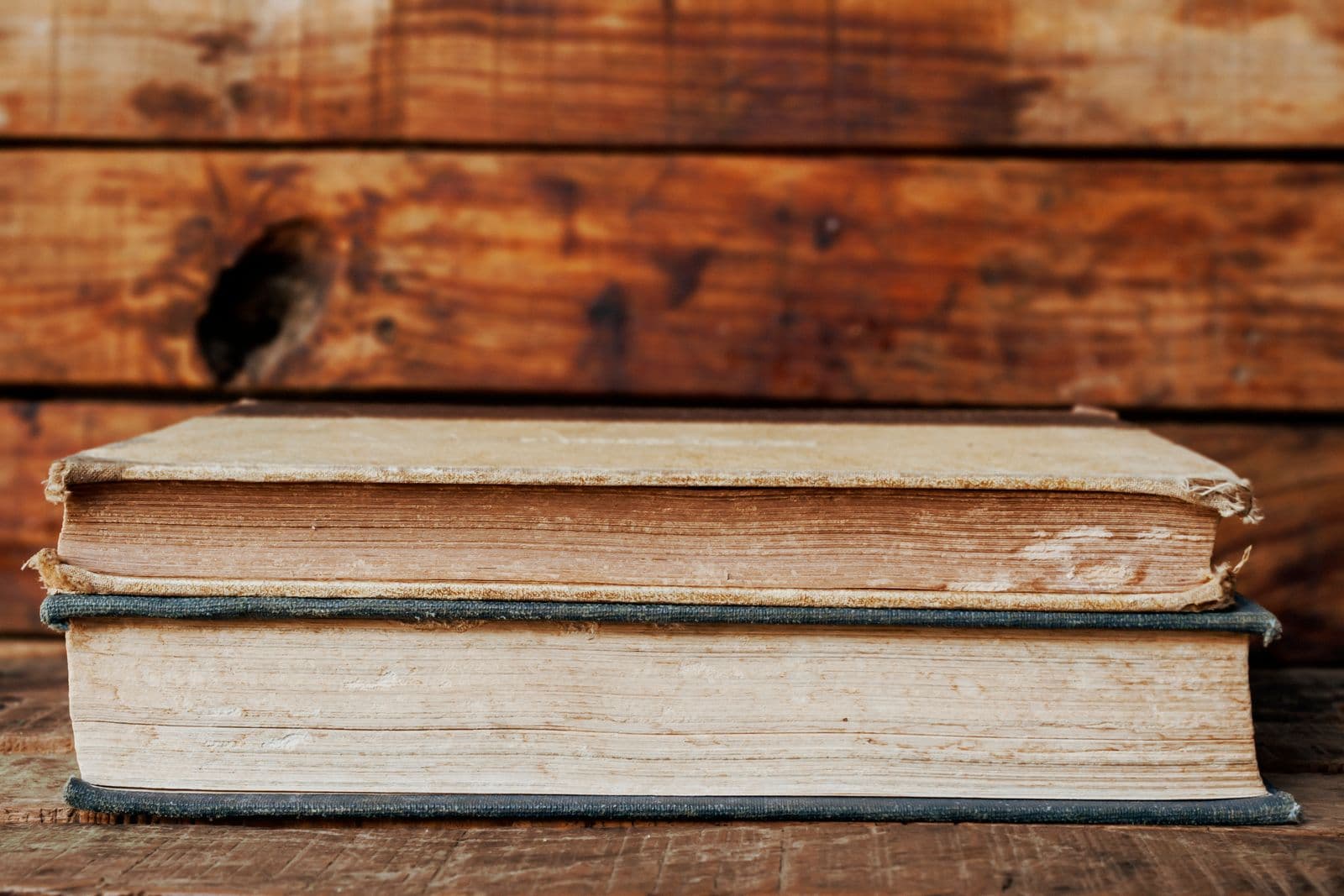 Photo : Arturo Añez. (Pexels) Livres anciens