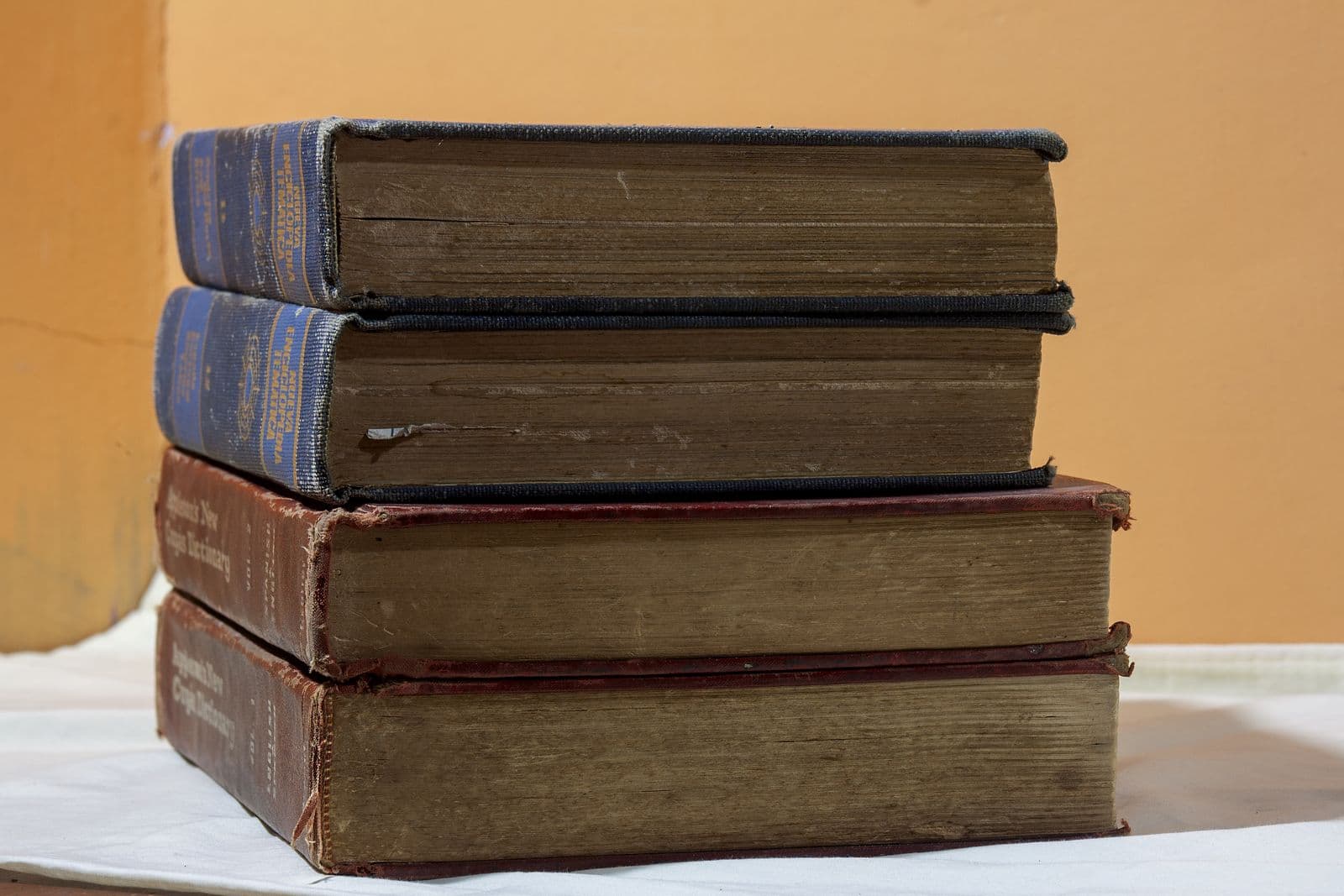 Photo : Arturo Añez. (Pexels) Livres anciens