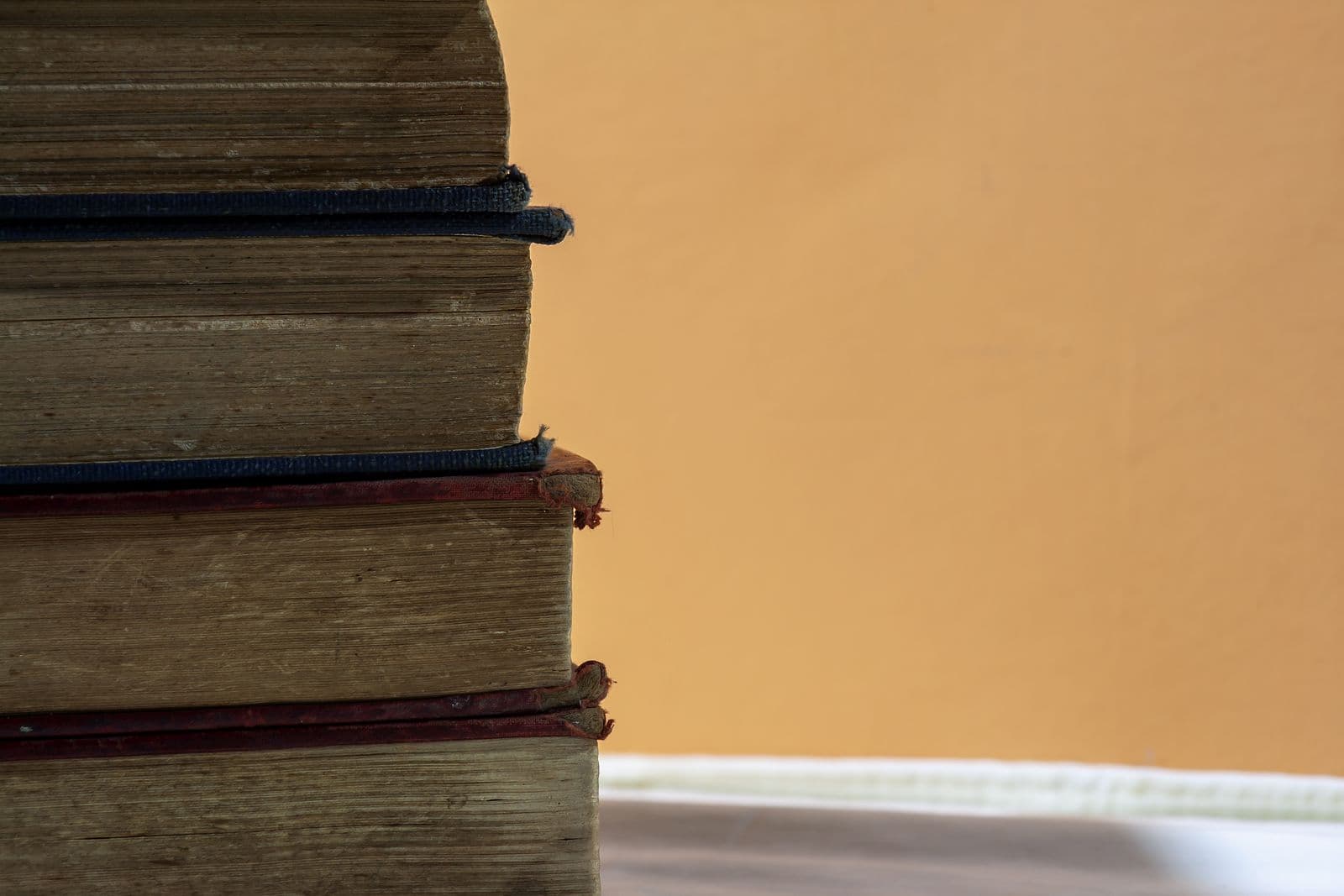 Photo : Arturo Añez. (Pexels) Livres anciens