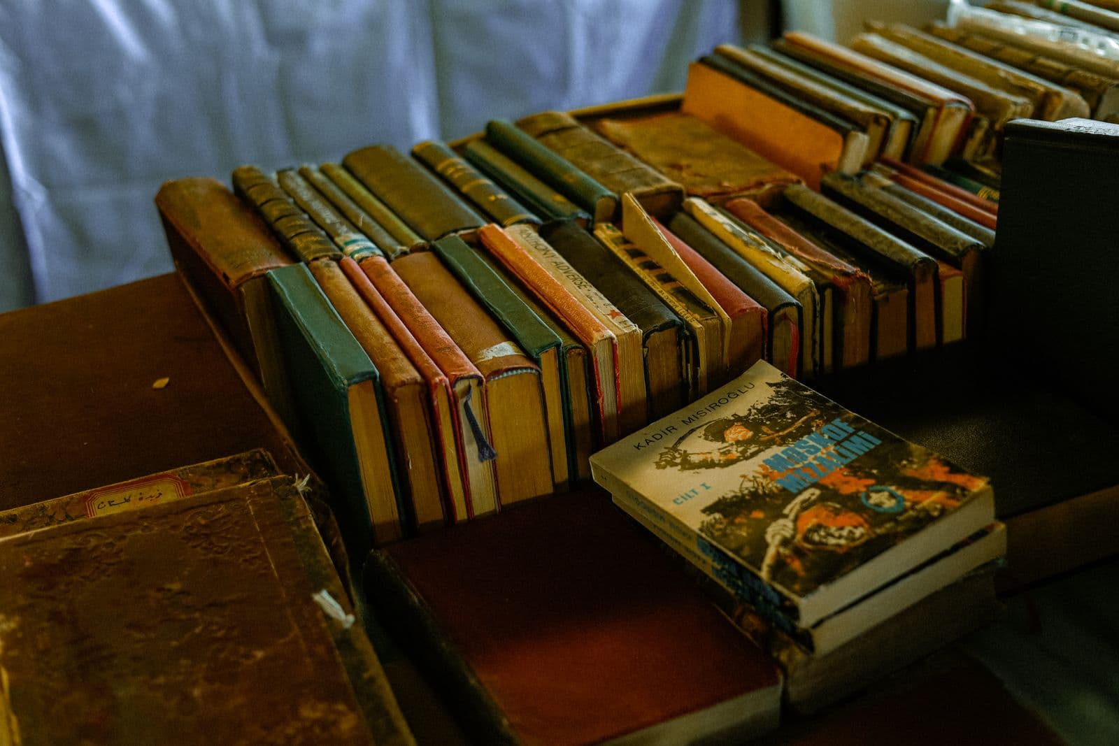 Photo : Esra Erdem (Pexels) Livres anciens