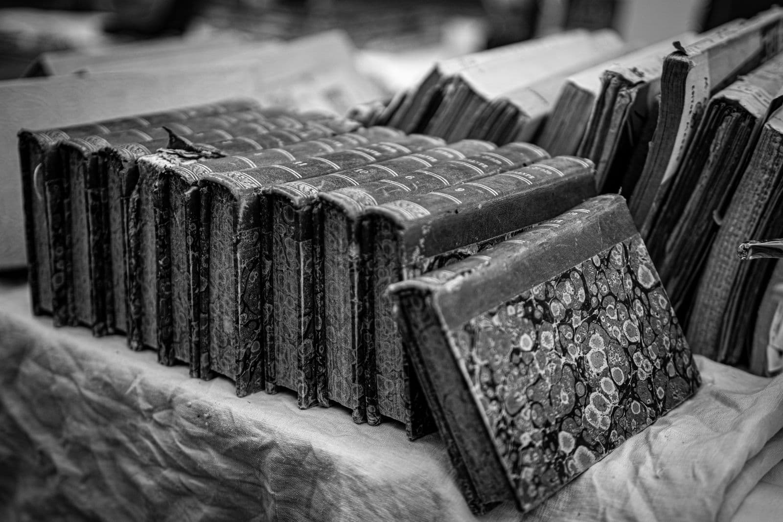 Photo : Joao Fernandes (Pexels) Livres anciens